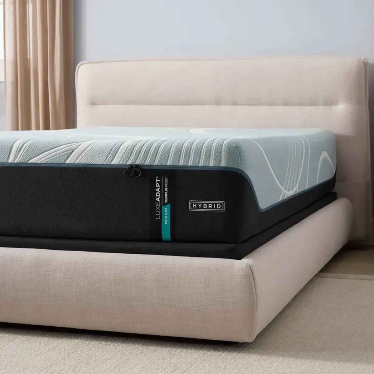 Tempur-Pedic TEMPUR-LUXEAdapt 2 Medium Hybrid Mattress