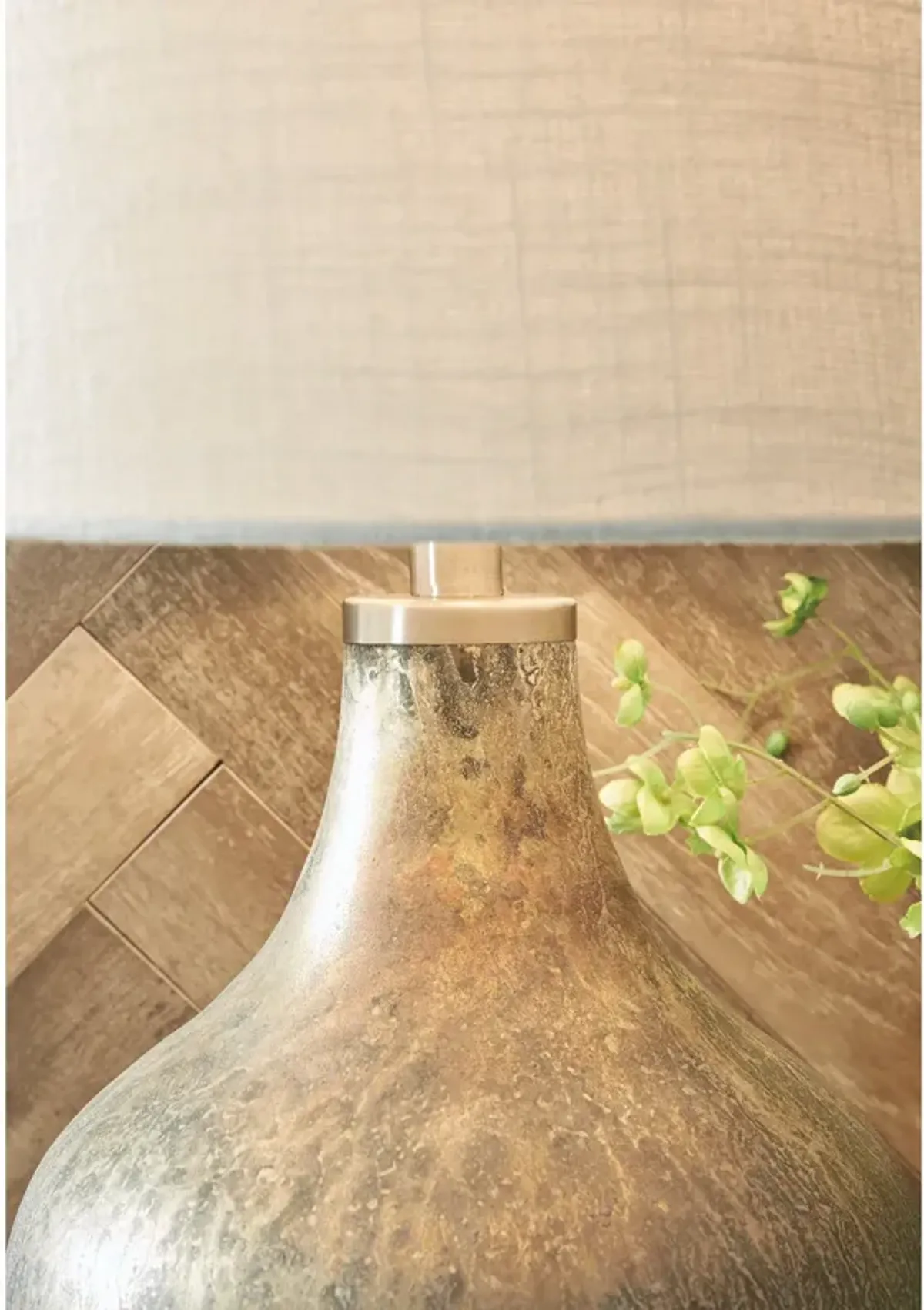 Ashley Furniture Mari Table Lamp