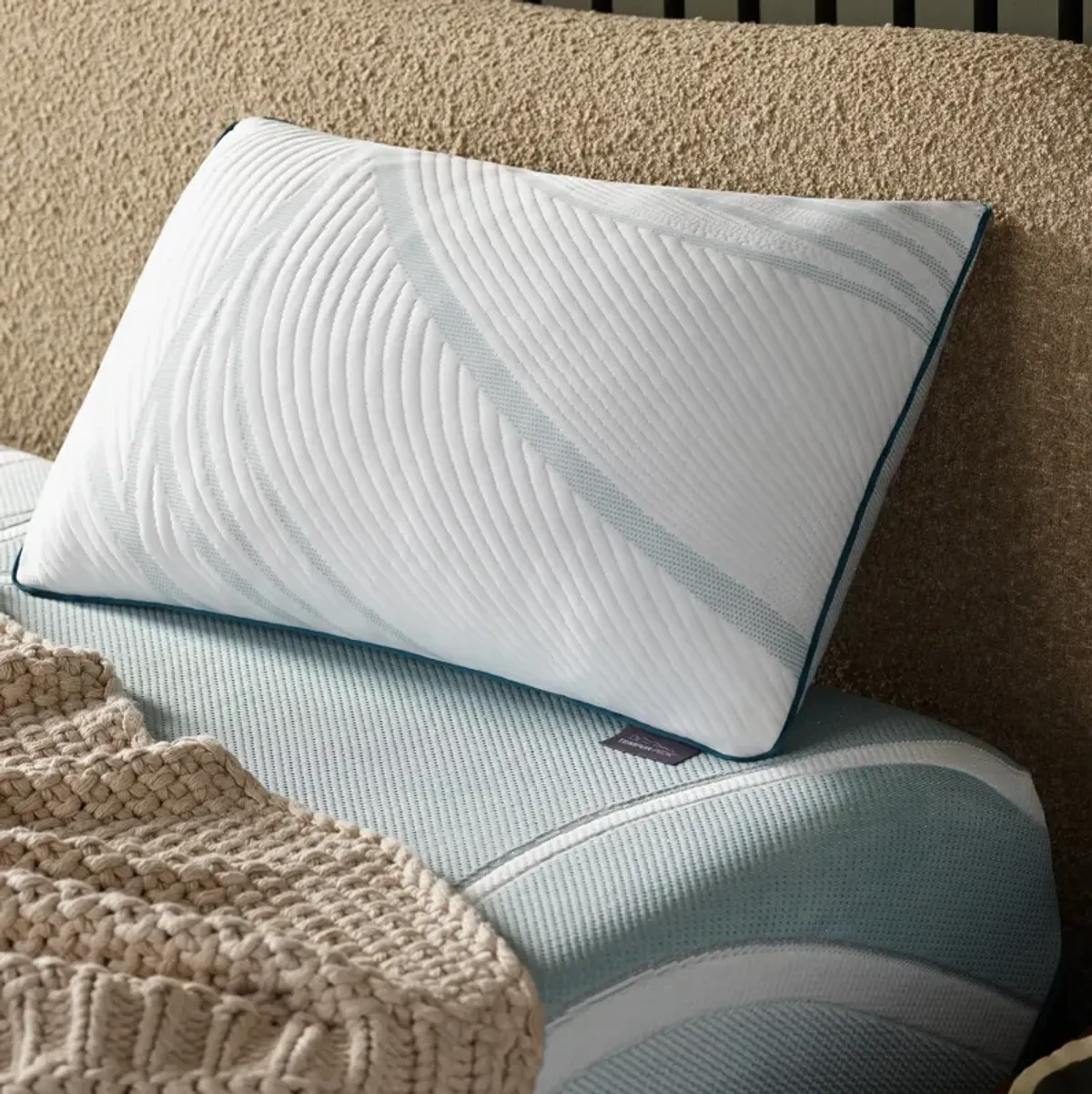 Tempur-Pedic Breeze ProHi 2 Pillow