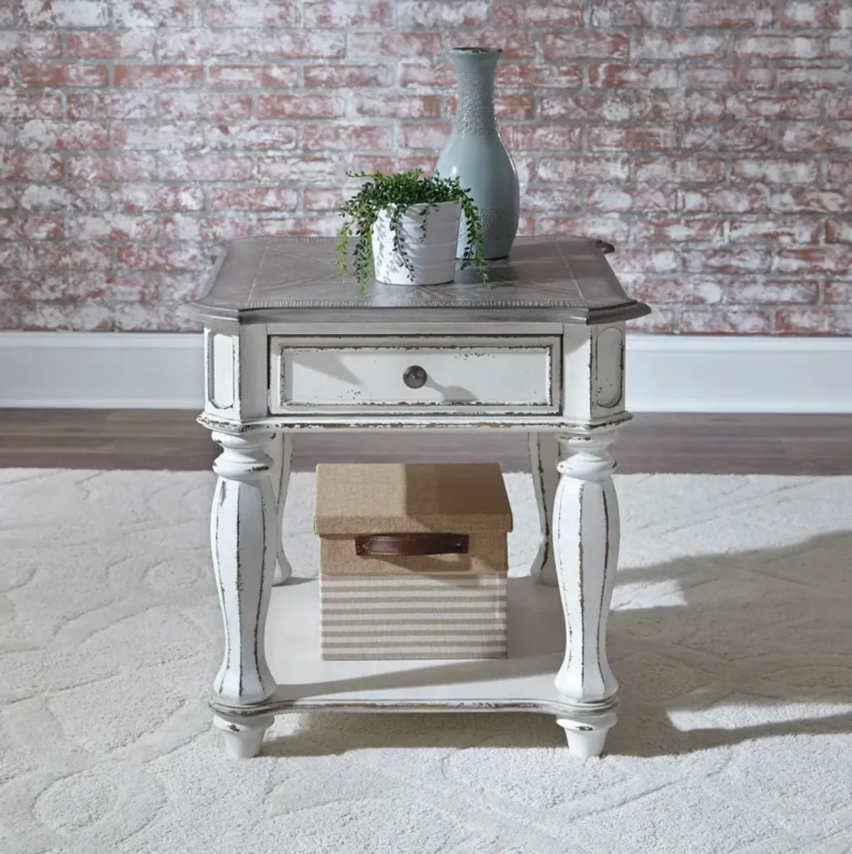 Magnolia Manor End Table