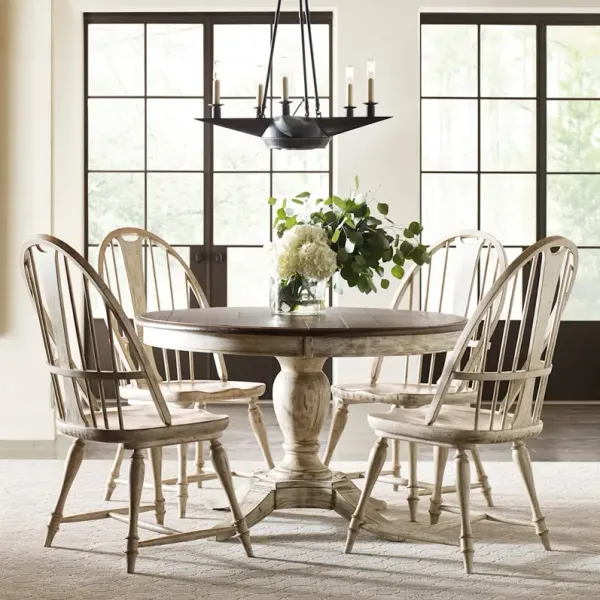 Weatherford 5-Piece Round Dining Room Set