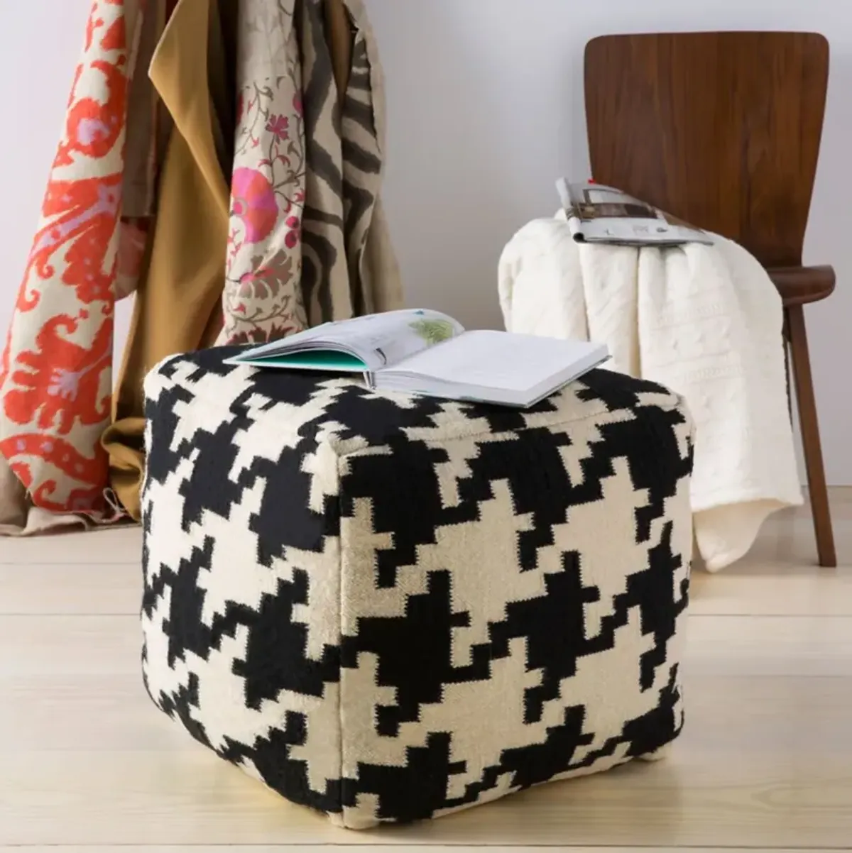 Callaway Pouf - Small