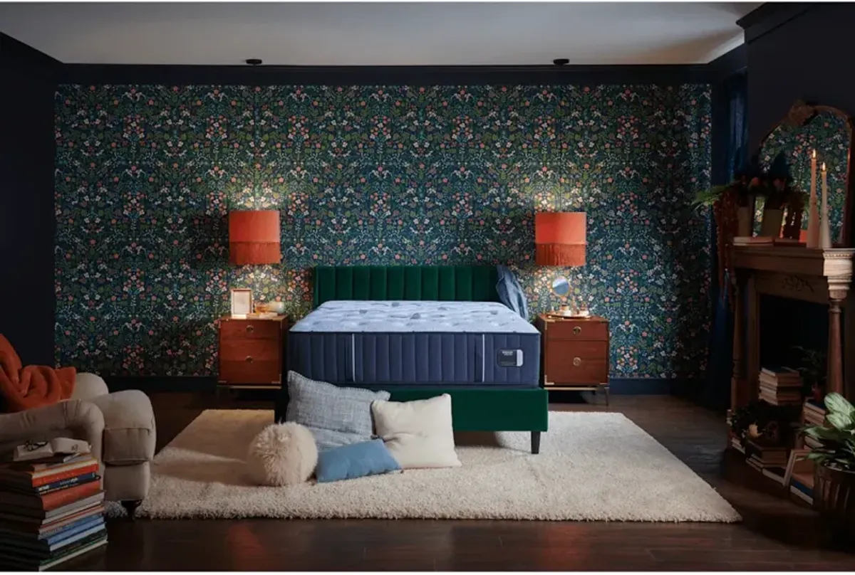 Stearns & Foster Estate Firm - King