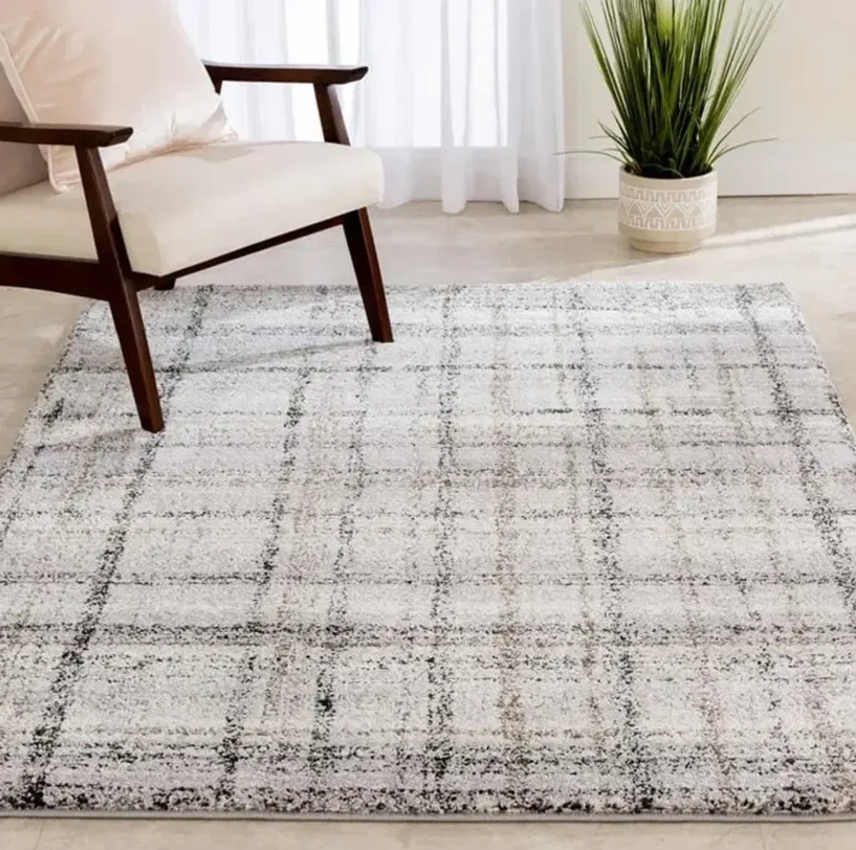 Structures Grey Plaid Torrent Area Rug 7'10"W x 9'10"L