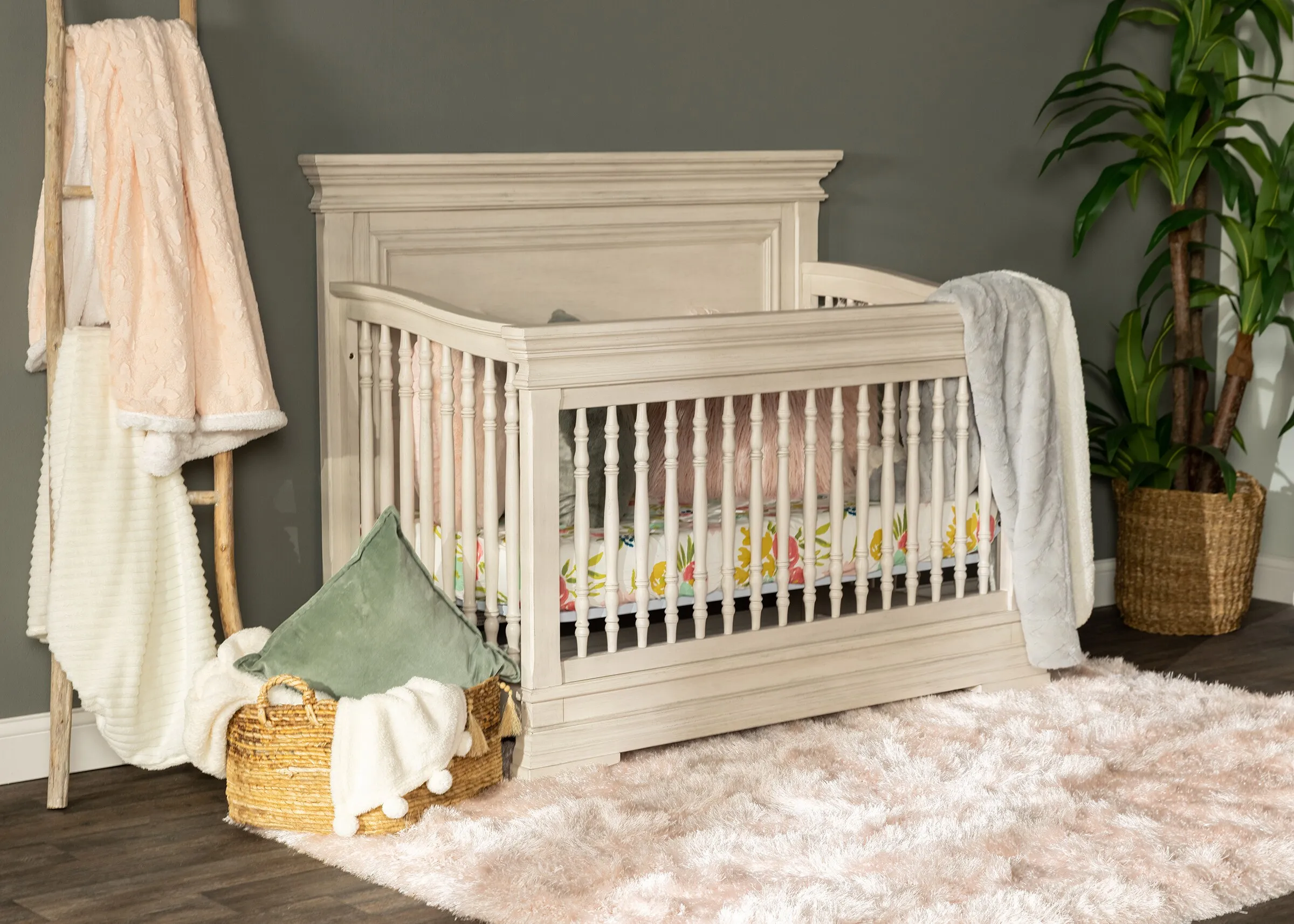 Stella Flat Top Crib in White