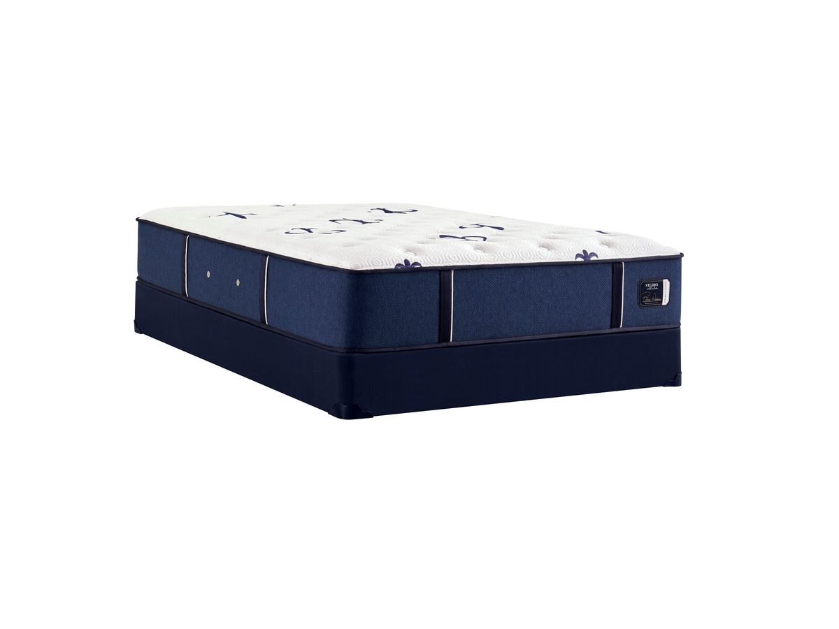 Stearns & Foster Studio Medium Queen Mattress