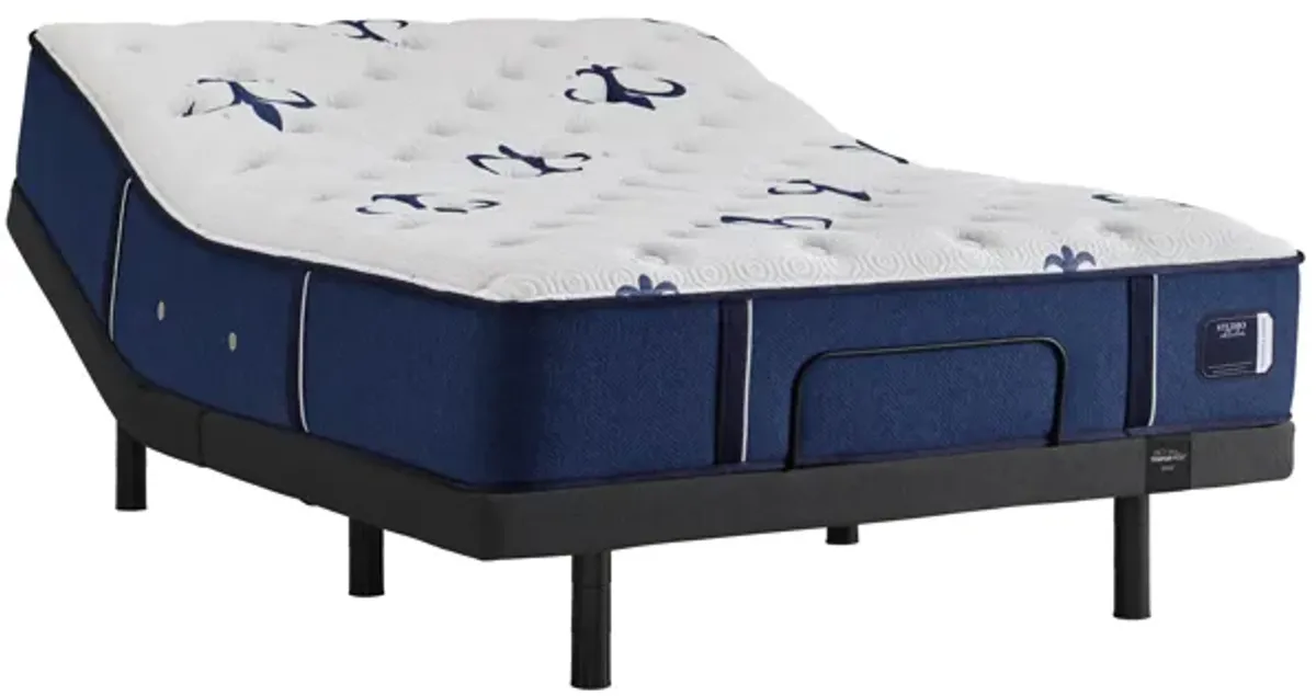 Stearns & Foster Studio Medium Queen Mattress