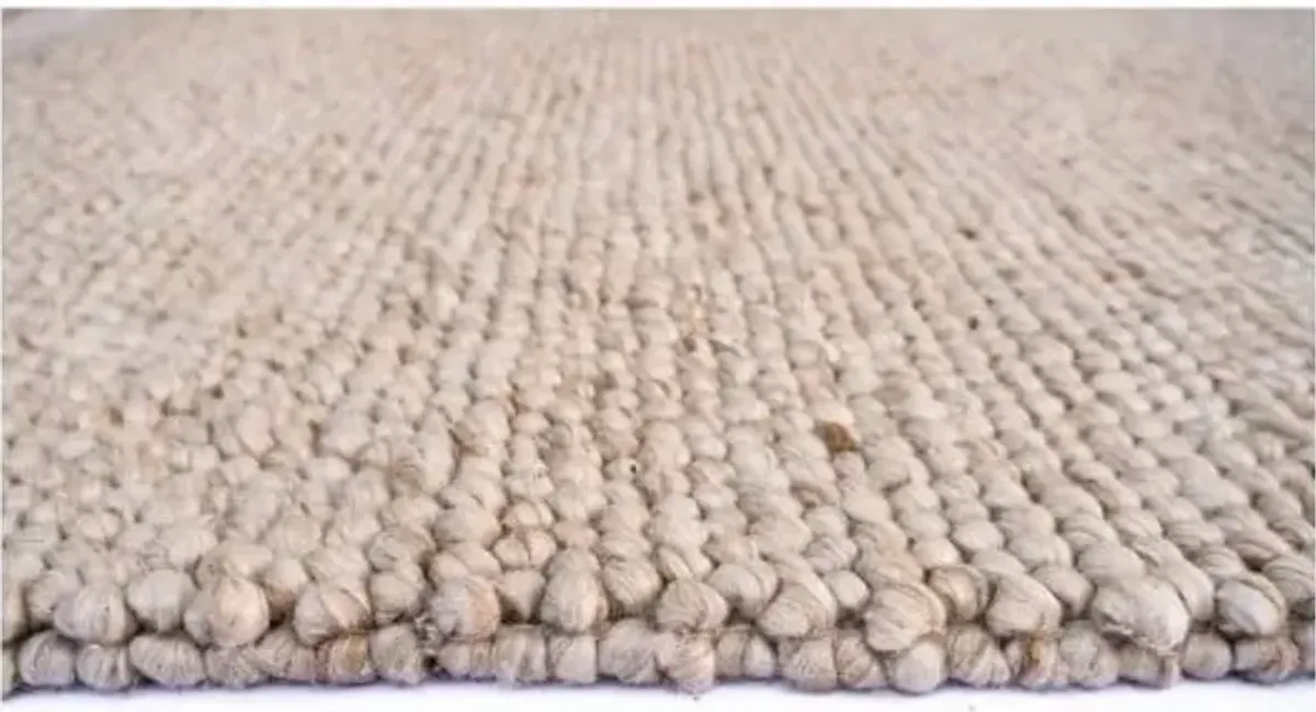 Pave Ivory/Beige Area Rug 8'W x 11'L