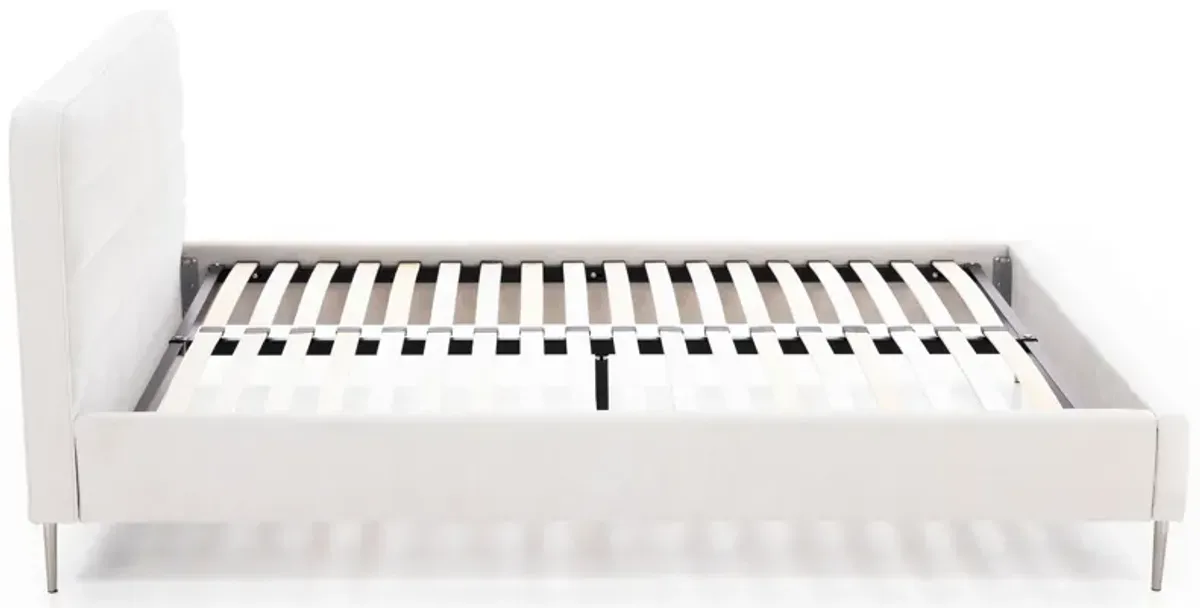 Modern 38" Queen Upholstered Bed In Contessa Ivory