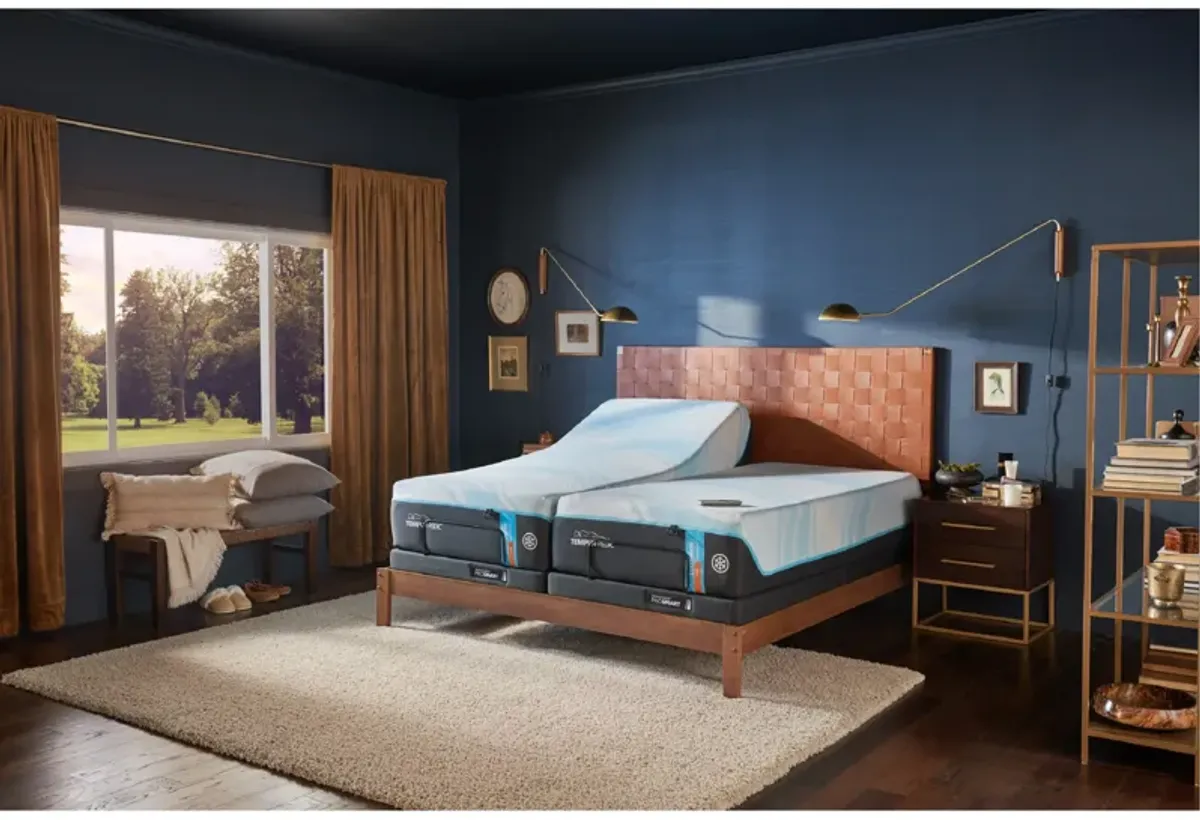 TEMPUR-LUXEbreeze 2.0 Firm Queen Mattress