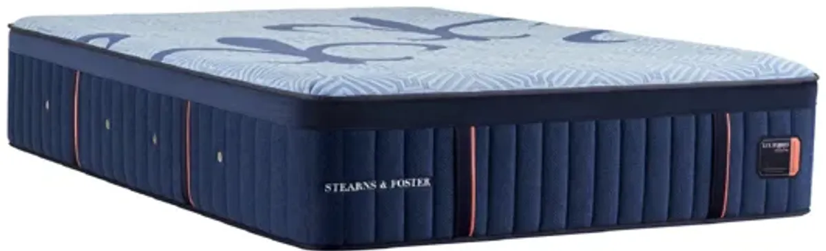 Stearns & Foster Luxury Hybrid Medium King Mattress