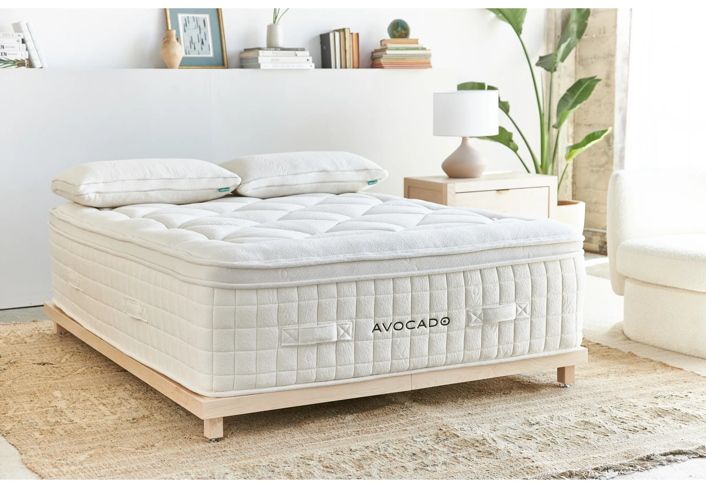 Luxury Organic Pillowtop Plush Queen Mattress