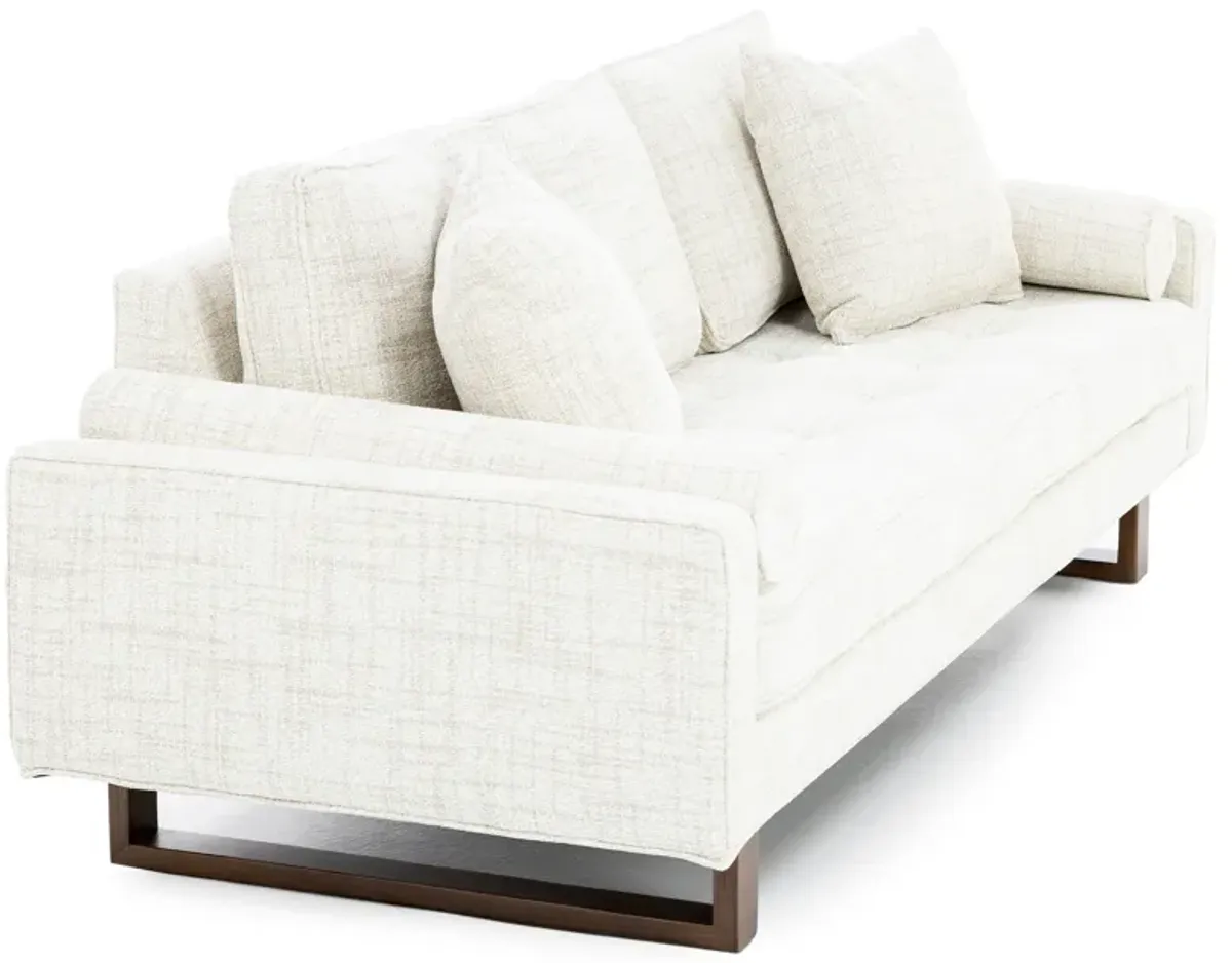 Laila Sofa