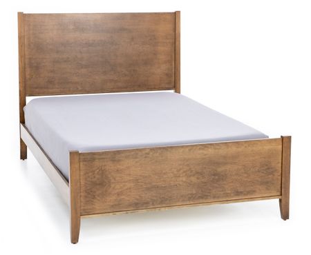 Daniel's Amish Meadow King Panel Bed