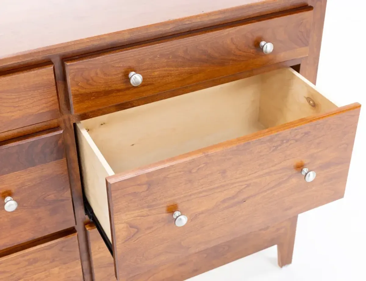 Daniel's Amish Mapleton Dresser