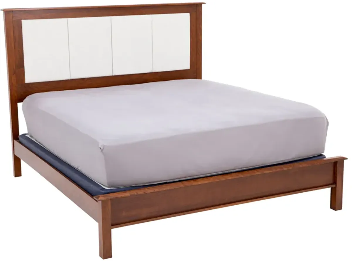 Daniel's Amish Manchester Upholstered Panel Bed