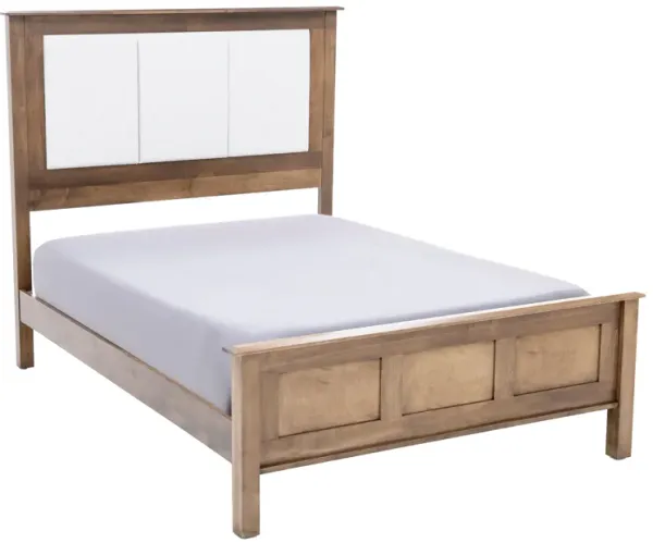 Daniel'S Amish Manchester Upholstered Panel Bed In 503 Cider