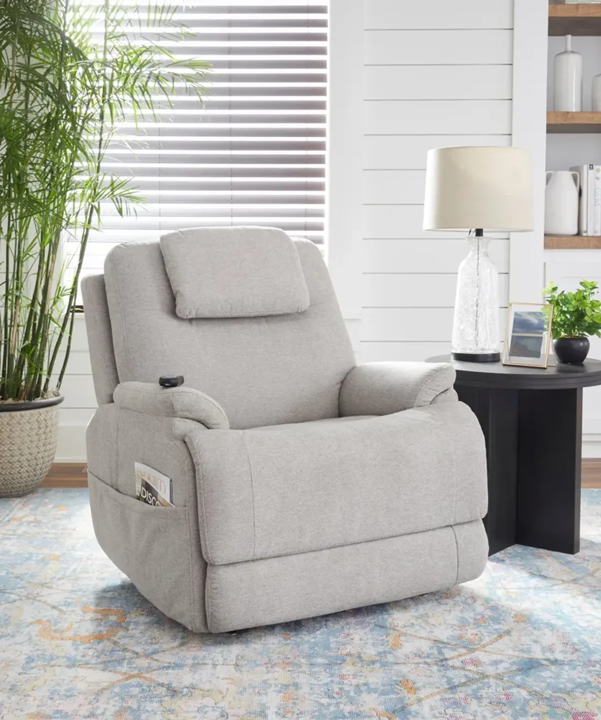 Zecliner Petite Fully Loaded Sleep Lift Chair