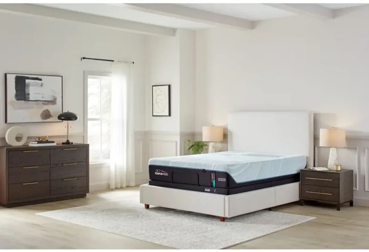 TEMPUR-Pro Adapt 2.0 Medium Hybrid Queen Mattress