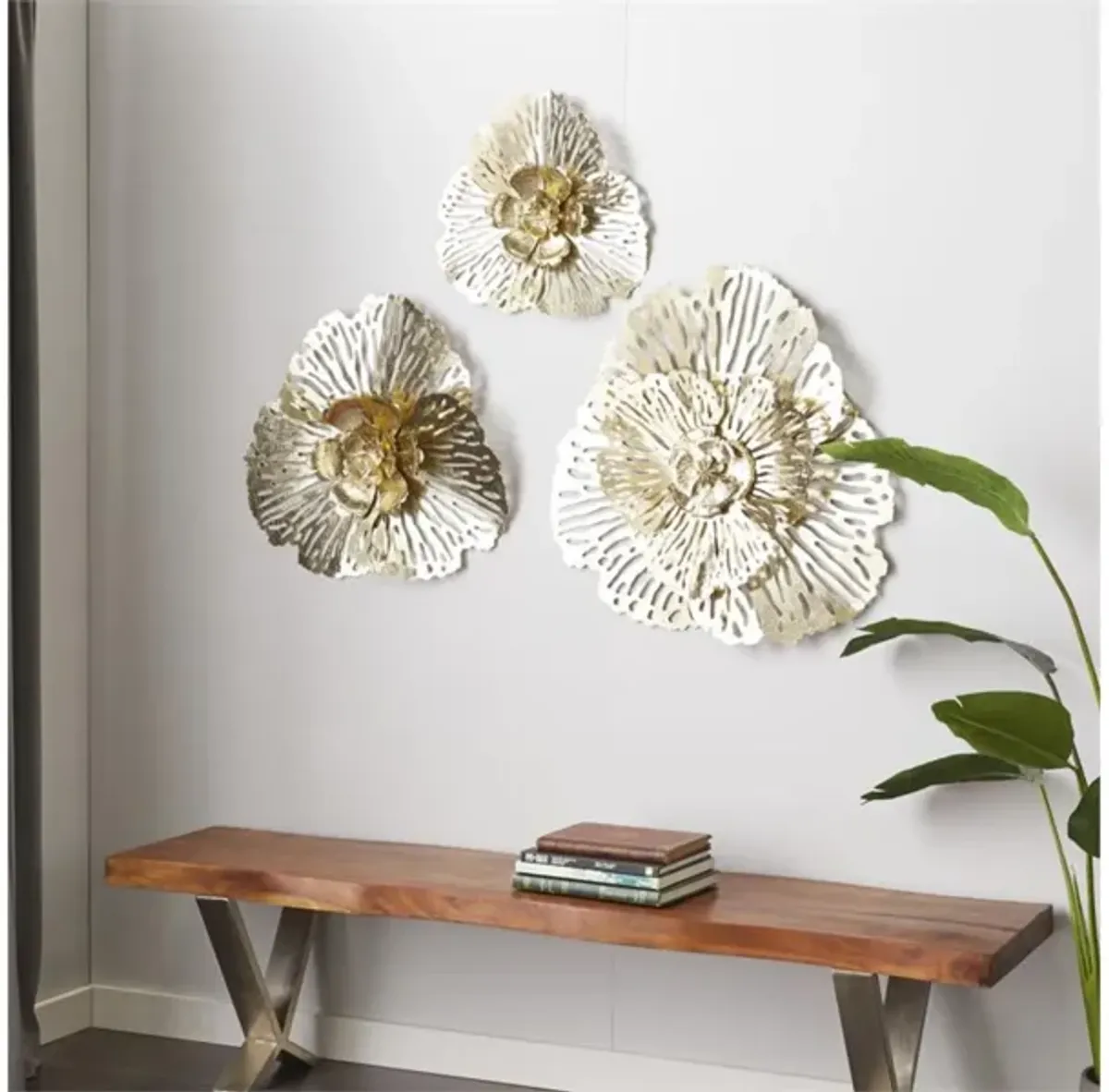 Set of 3 Gold Metal Flowers Wall Decor 18/24/29"H