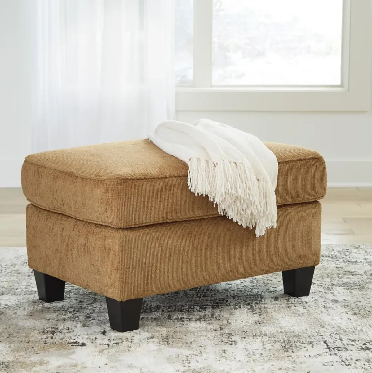 Erin Ottoman in Honey