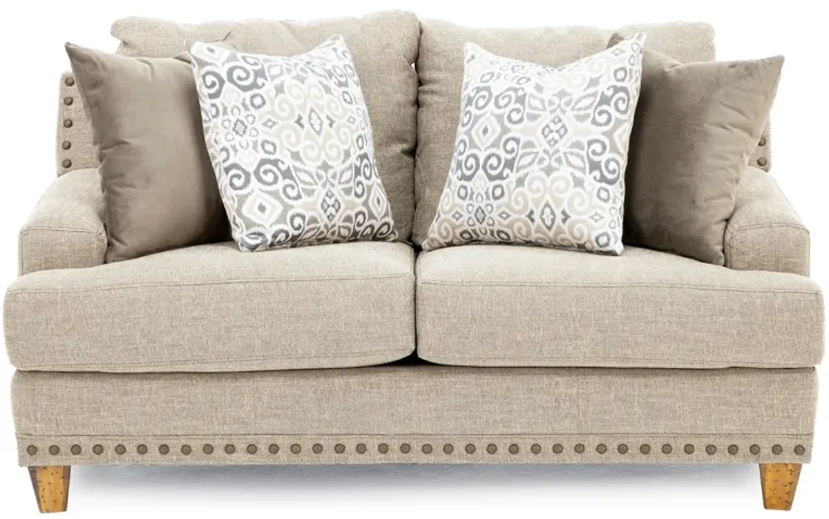 Leann Loveseat