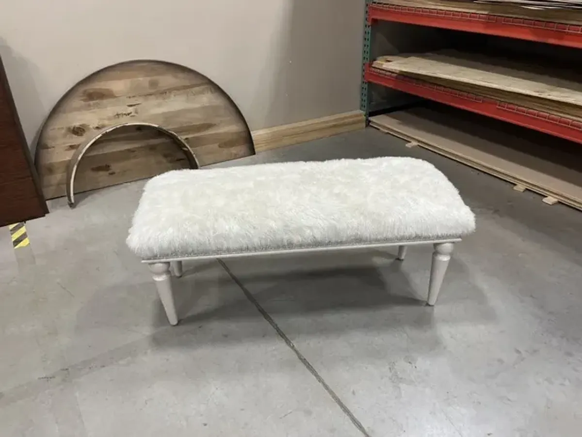 Factory Sample Michael Amini Glimmering Heights Bed Bench