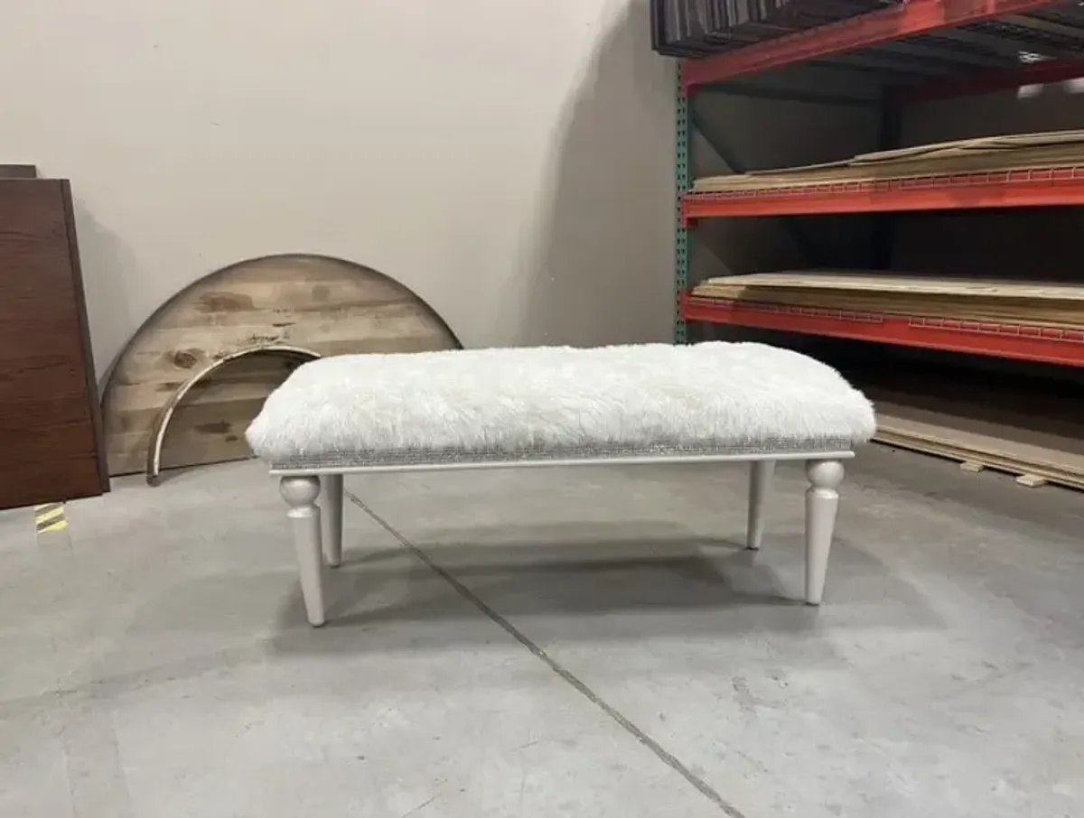 Factory Sample Michael Amini Glimmering Heights Bed Bench