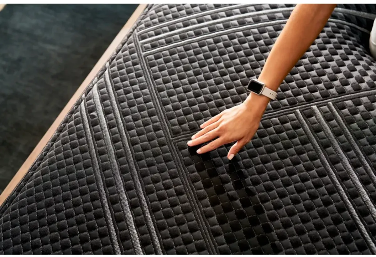 Beautyrest Black Series 1 Hybrid Medium Queen Mattress