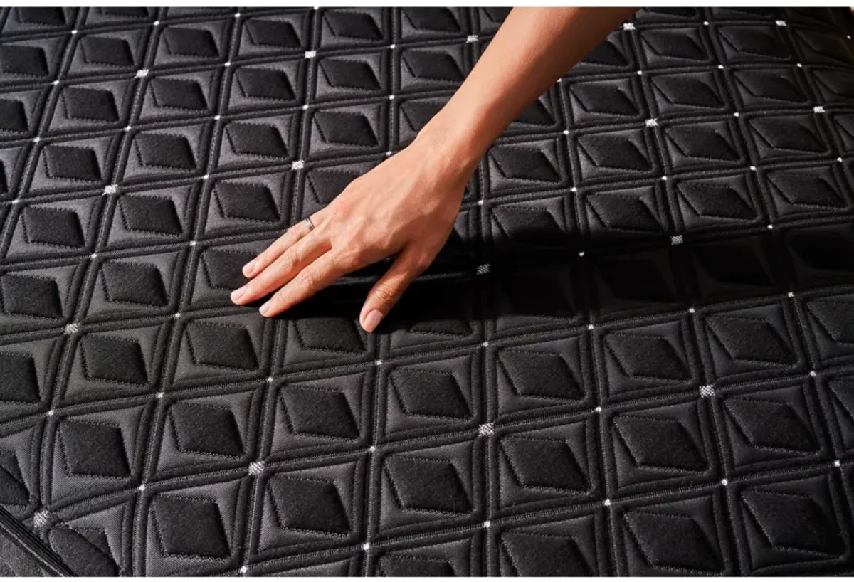 Beautyrest Black Series 3 Hybrid Plush Full Mattress