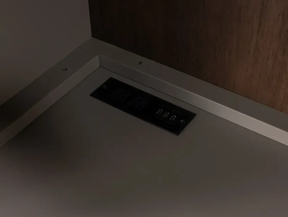 Arch Coffee and Wine Bar