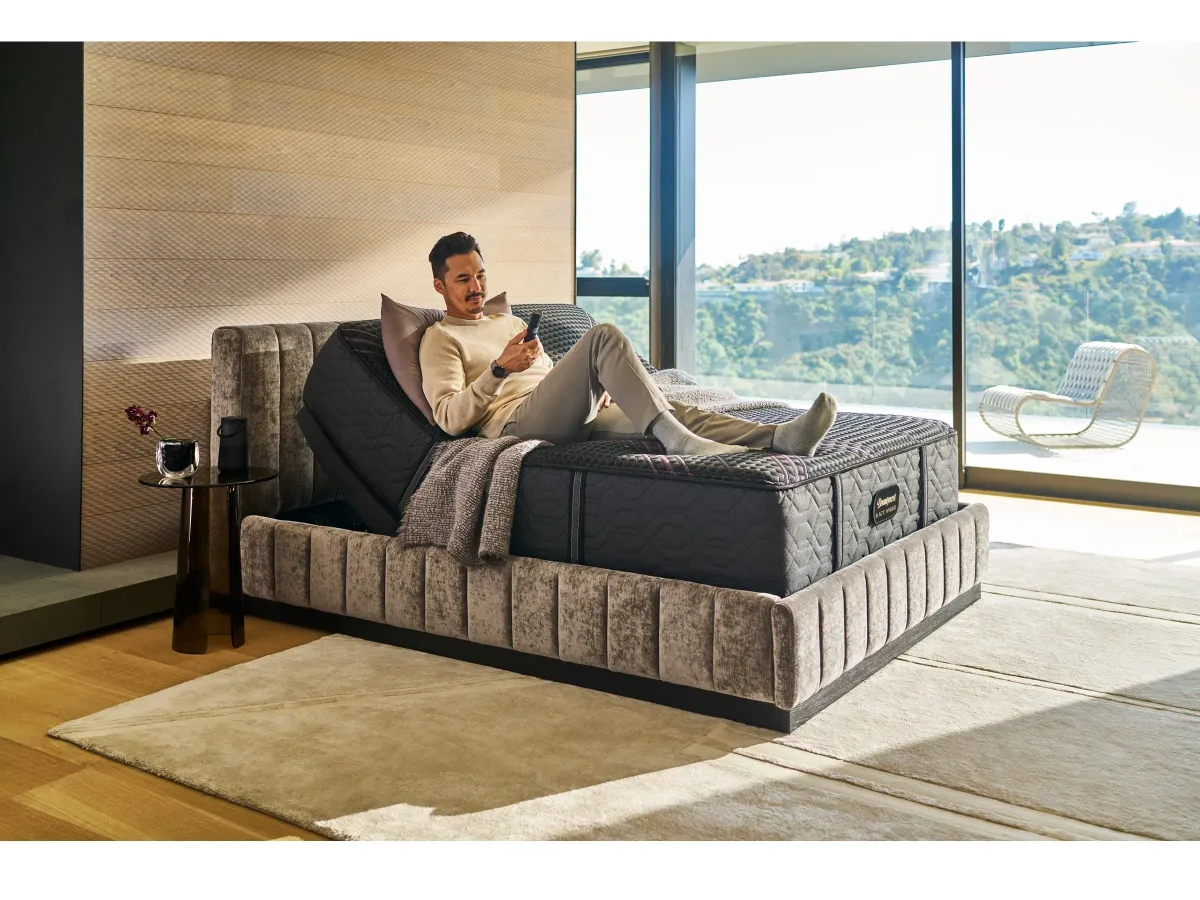 Beautyrest Black Series 2 Hybrid Plush Queen Mattress