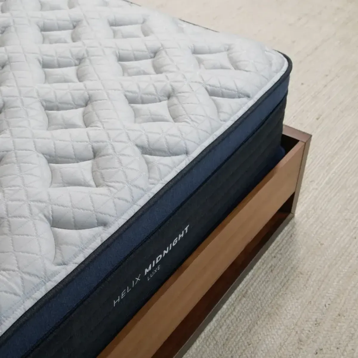 Helix Midnight Luxe Medium Twin Mattress With GlacioTex Cover