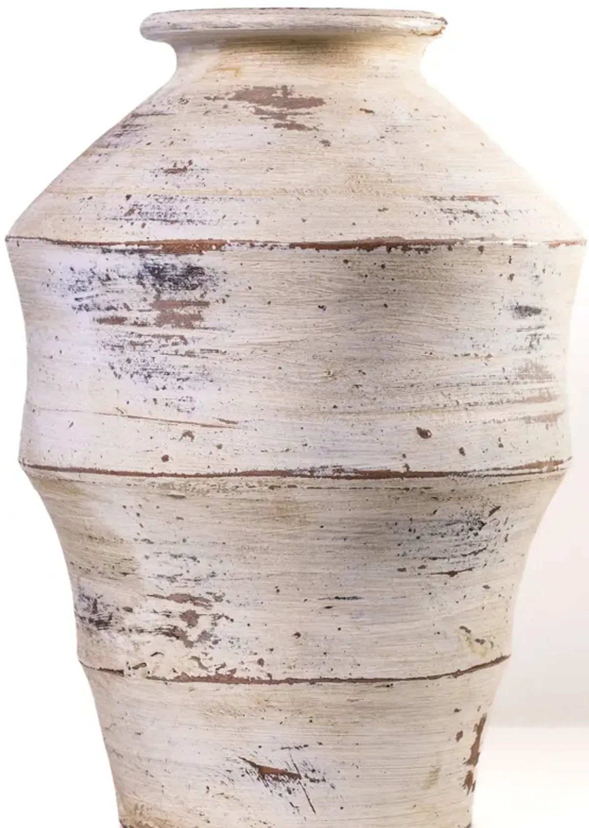 Visha Scalloped Distressed Cream Terracotta Vase