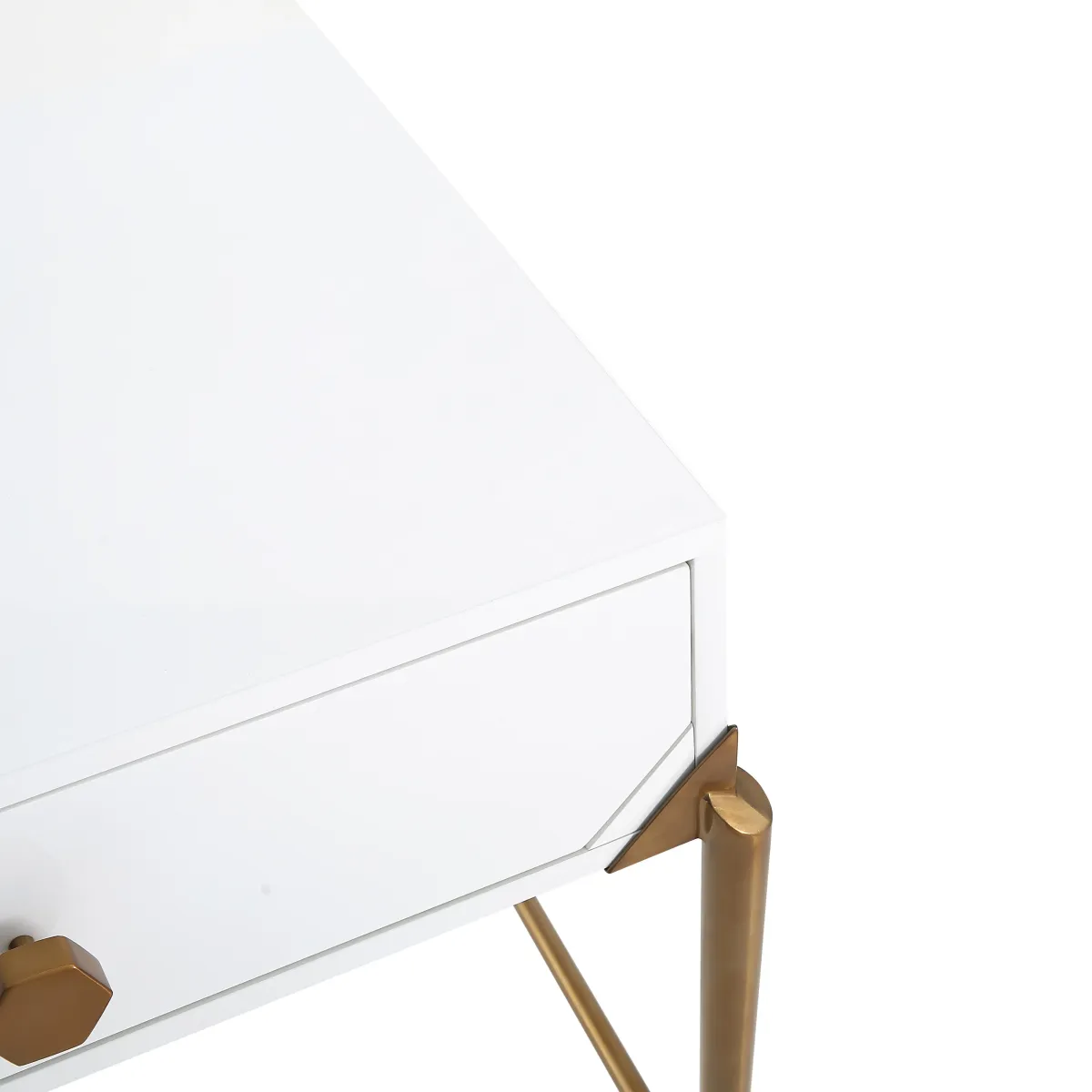 Bajo White Lacquer Side Table