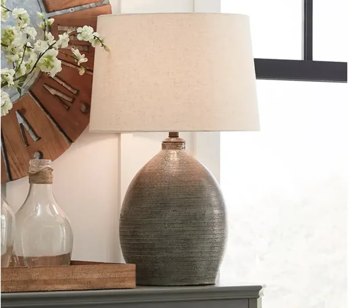 Arianna Table Lamp