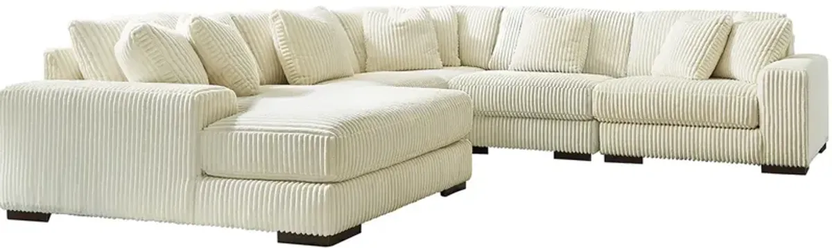 Dolly White 5 Pc. Sectional W/ Chaise (Reverse)