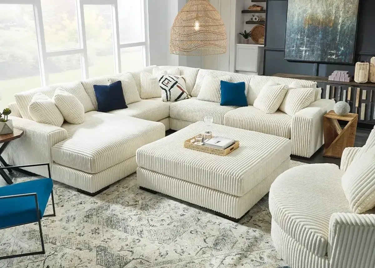 Dolly White 5 Pc. Sectional W/ Chaise (Reverse)