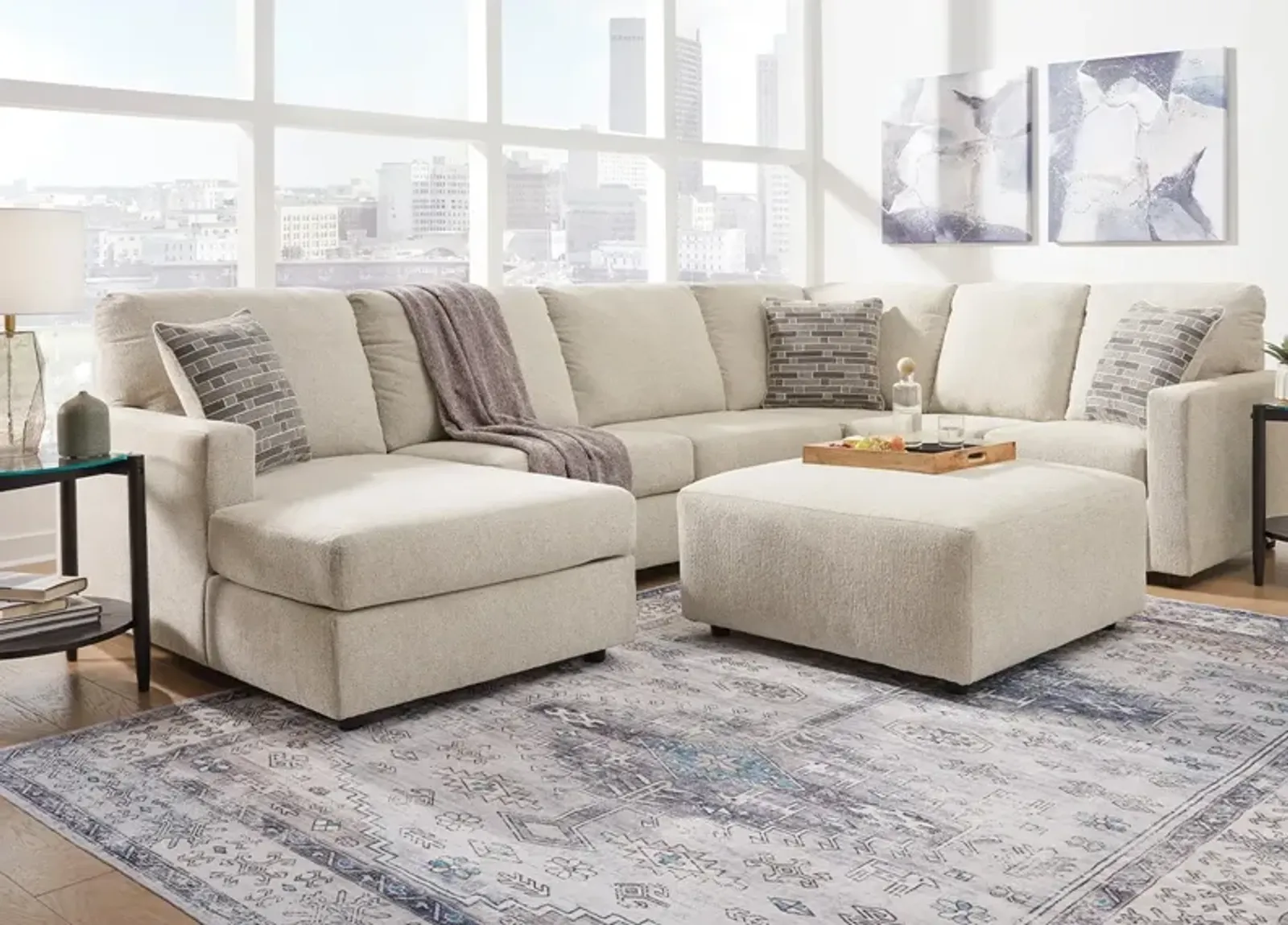 Harris Taupe 3 Pc. Sectional W/ Chaise (Reverse)