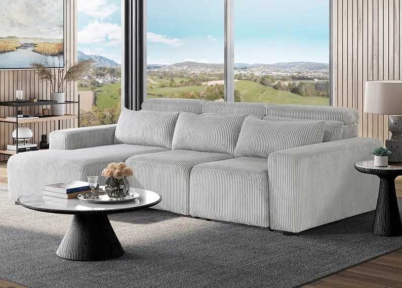 Zoro 3 Pc. Sectional W/ Adjustable Headrests & Chaise (Reverse)