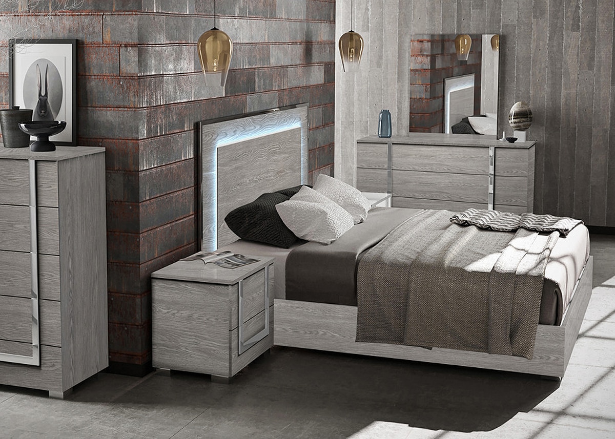 Francesca White 5 Pc. Queen Bedroom