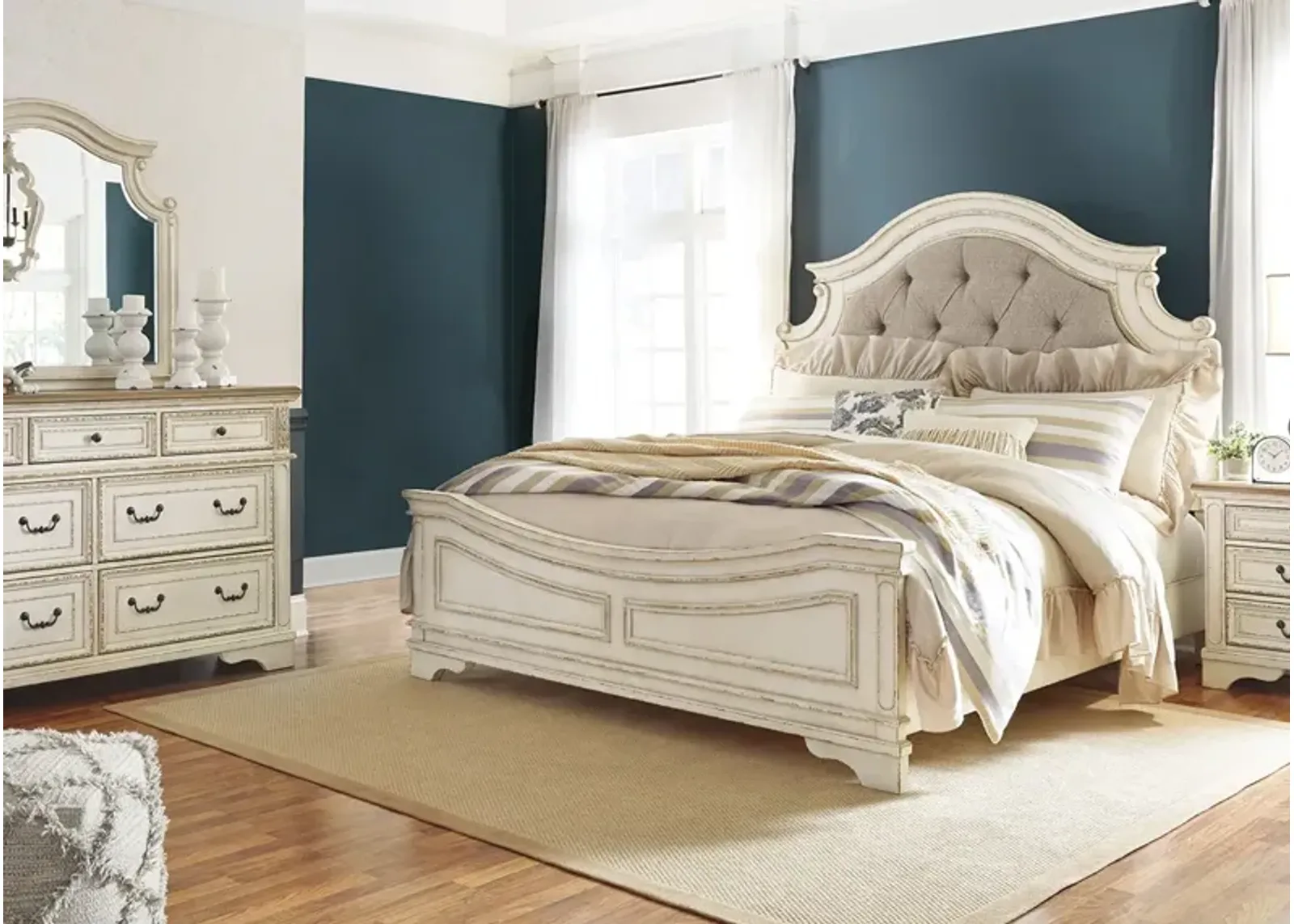 Westbrook White 5 Pc. Queen Bedroom