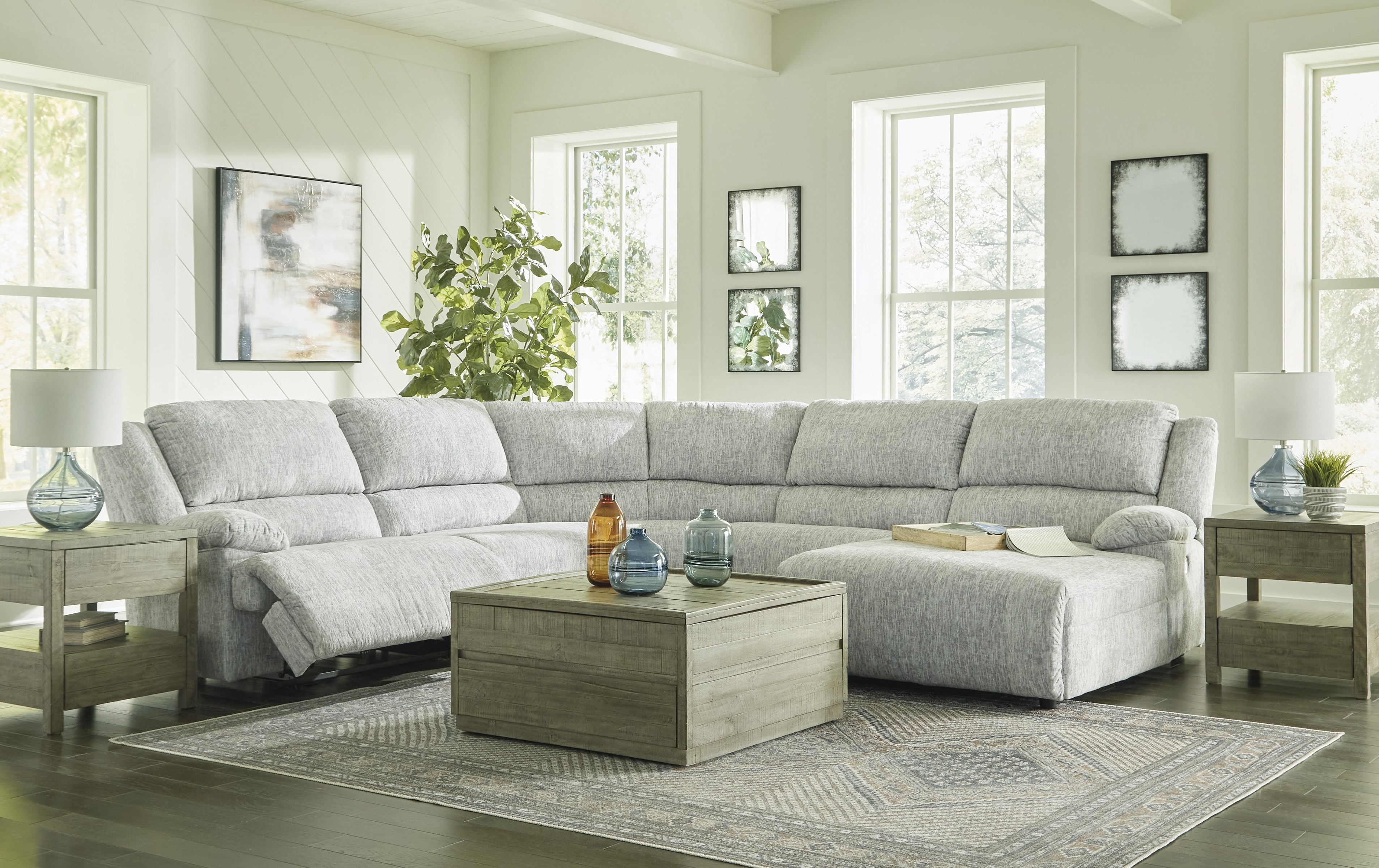 Tamiel 5 Pc. Reclining Sectional W/ Reclining Chaise