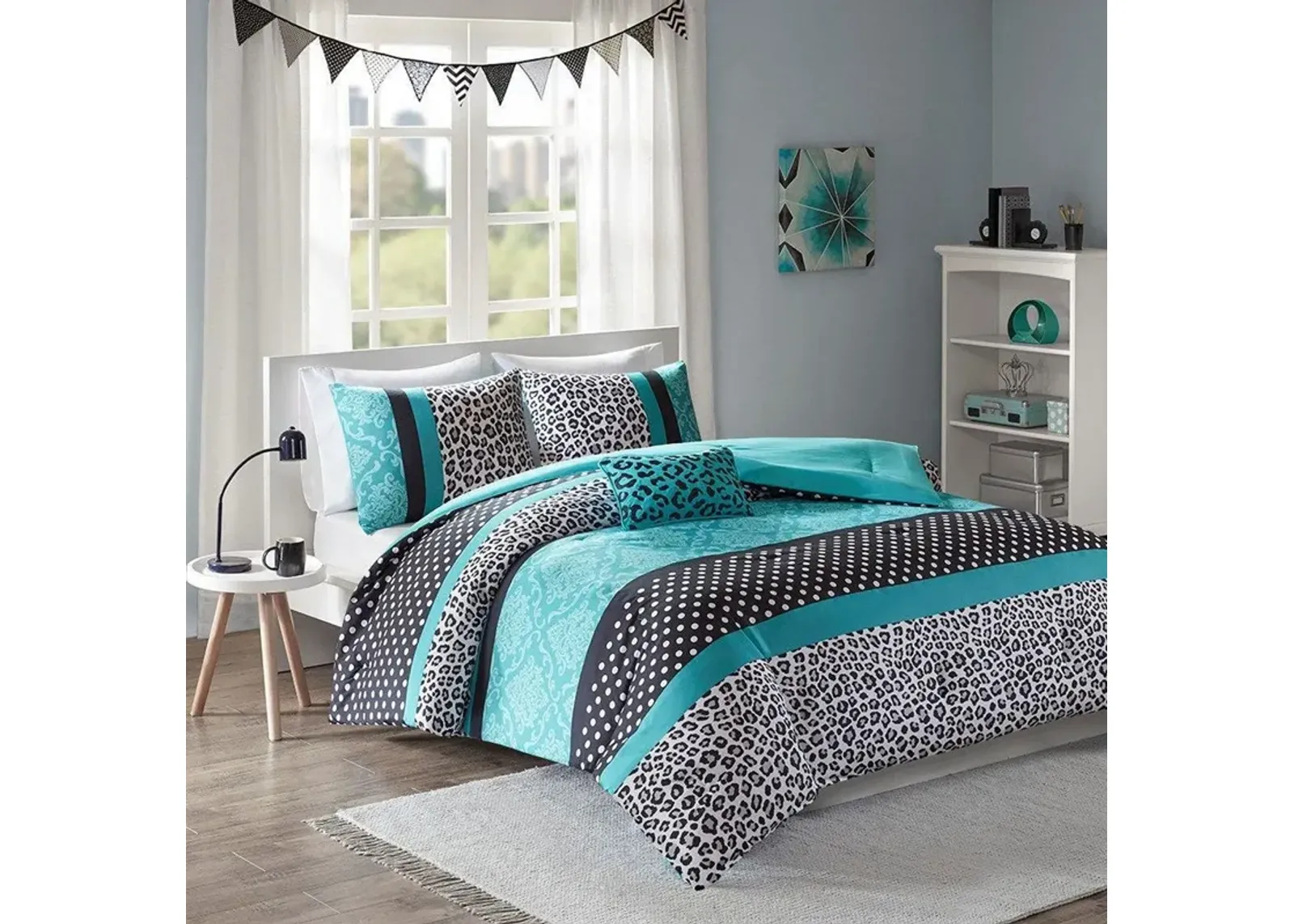 Chloe 4-Piece King Bedding Set - Teal