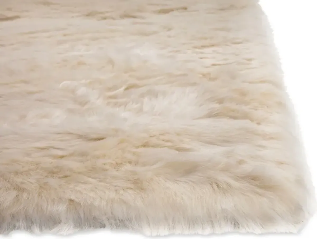 Faux Mink Fur 5' x 8' Area Rug - Ivory