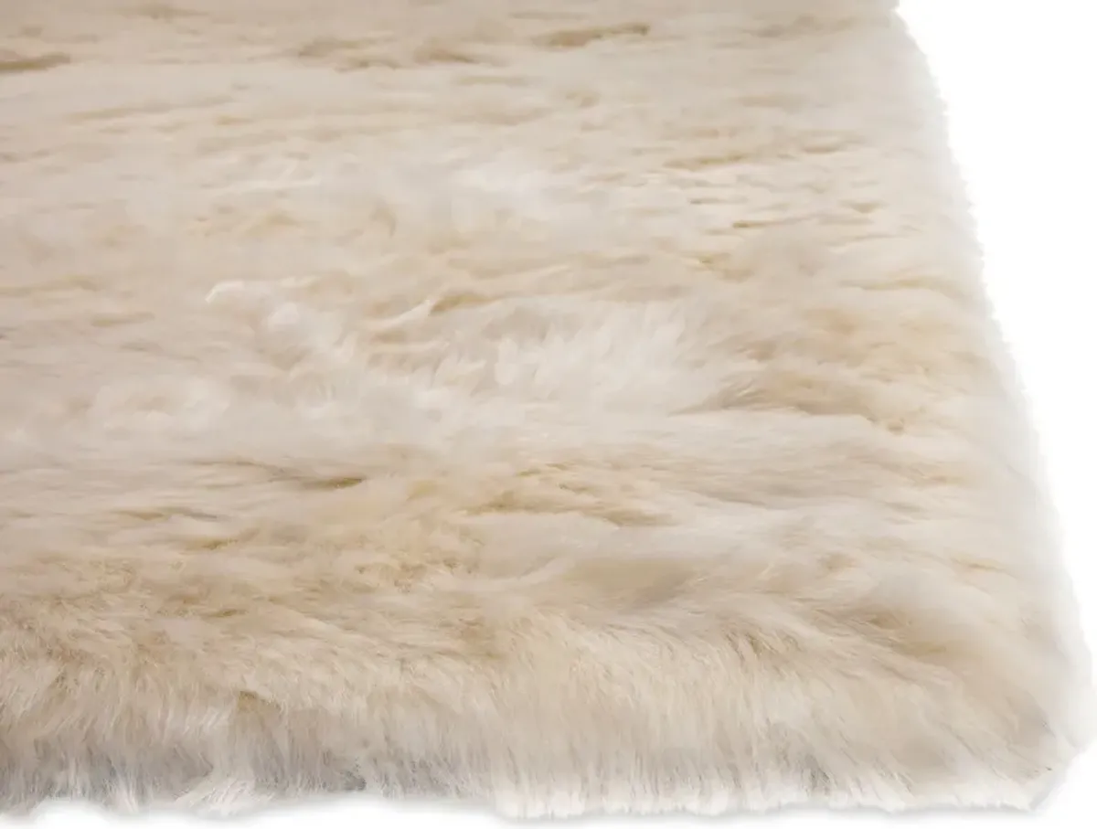 Faux Mink Fur 8' x 10' Area Rug - Ivory