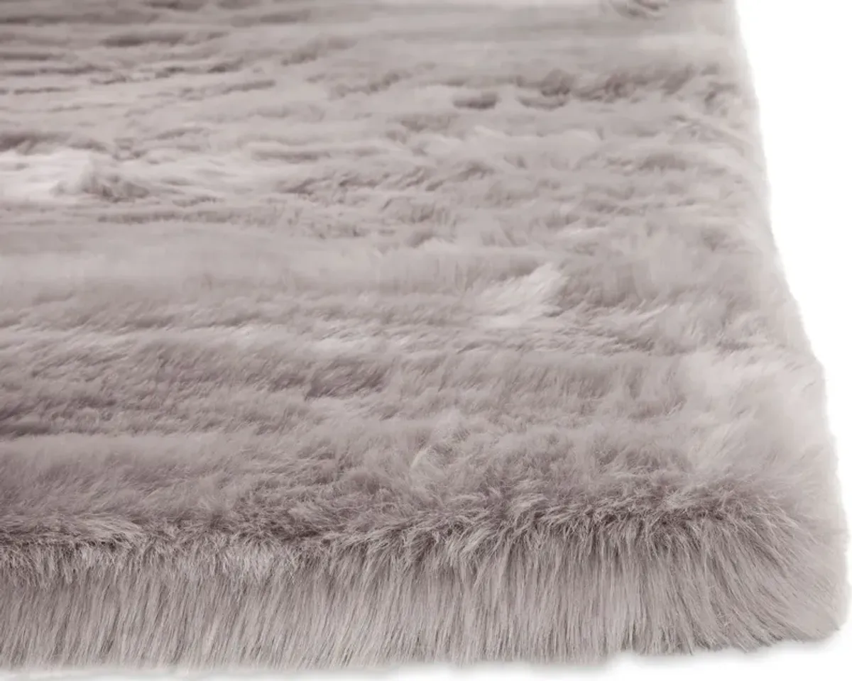 Faux Mink Fur 8' x 10' Area Rug - Silver