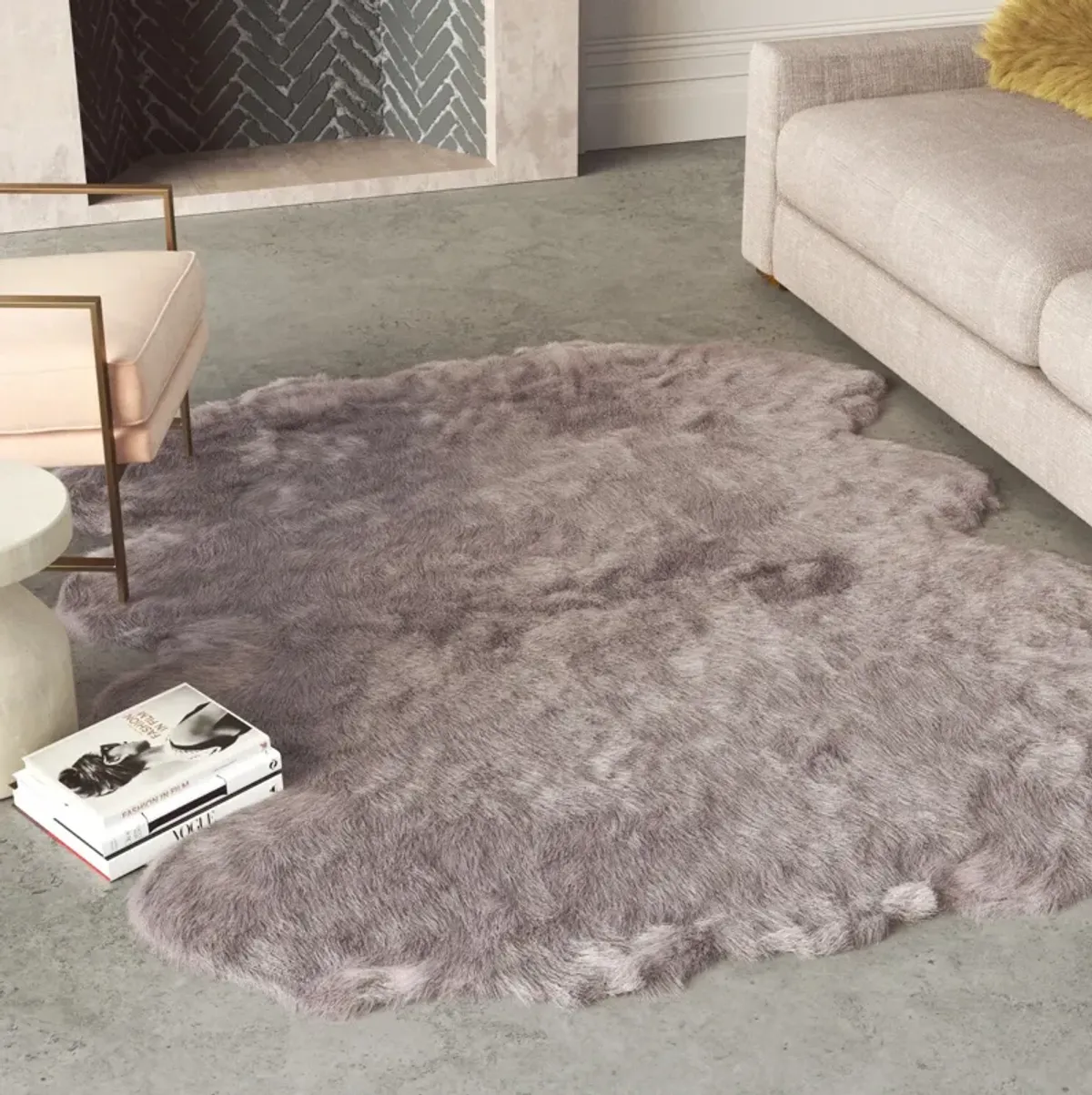 Dorian 6' x 8' Faux Fur Area Rug - Brown