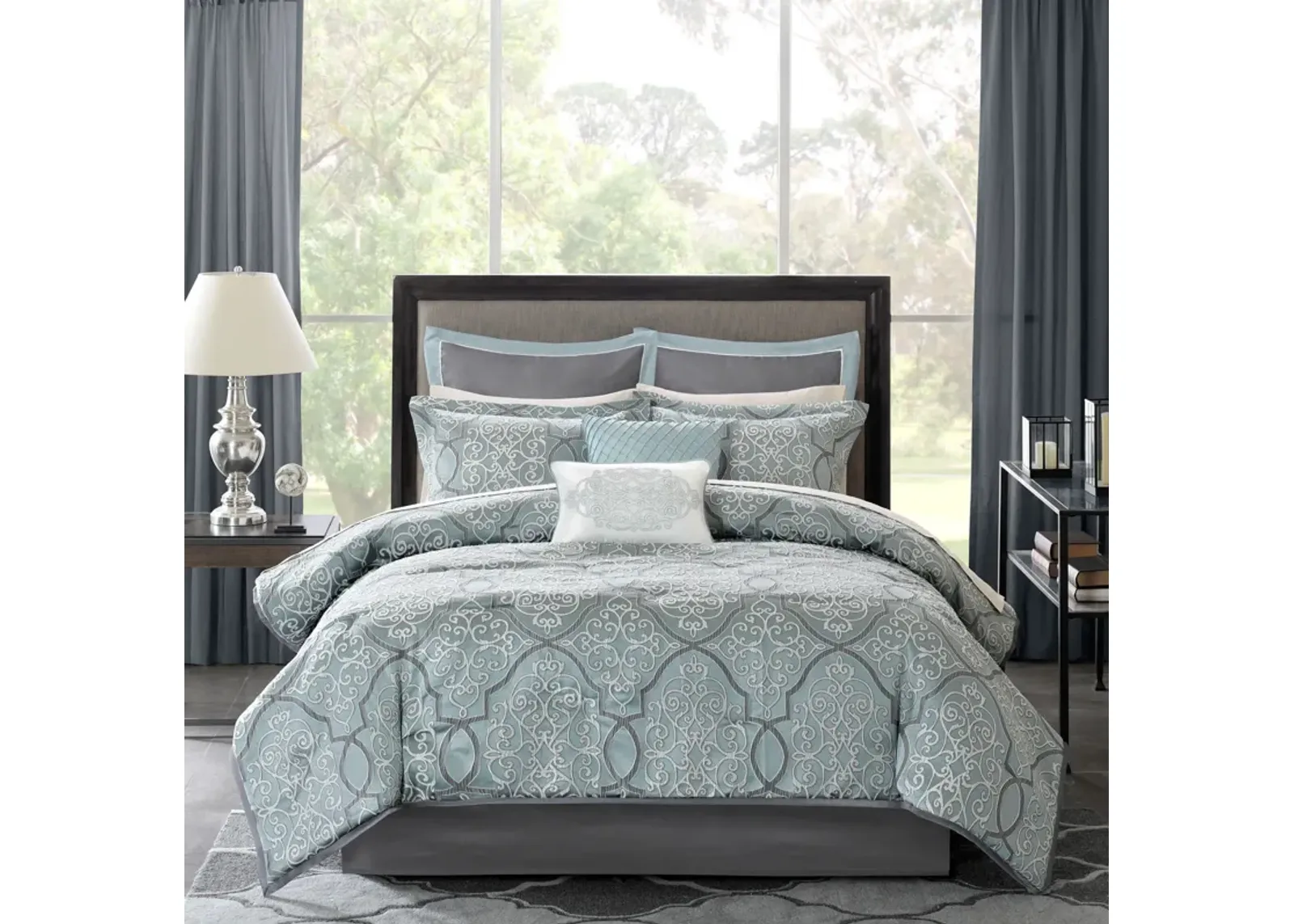 Granville Queen Complete Bed Set