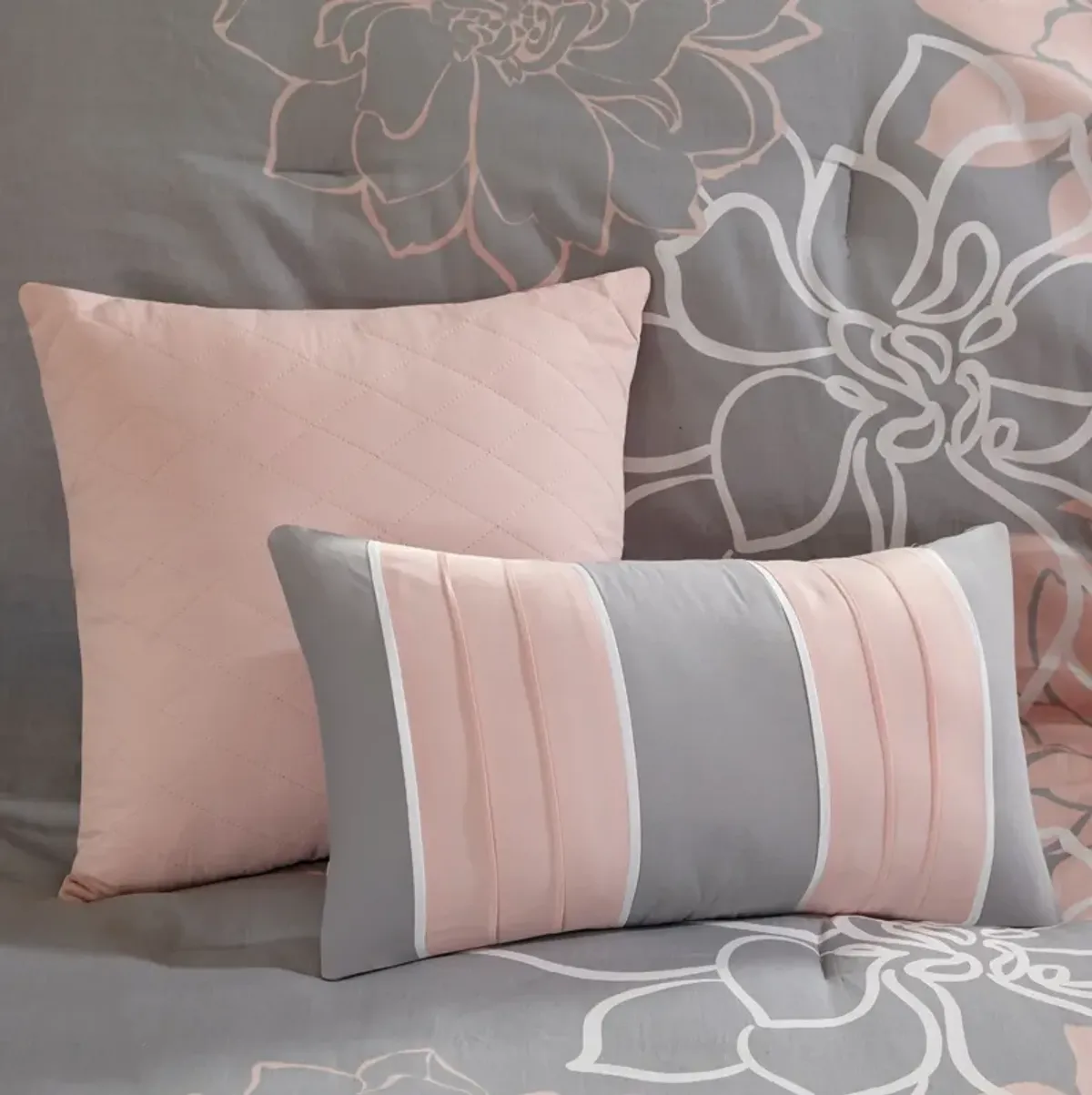 Prissy Queen Comforter Set